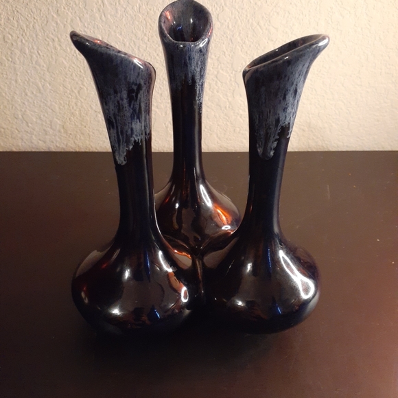 Van Briggle MCM Triple Bud Vase Black with White Drip Glaze 7” Tall Signed - Picture 7 of 8